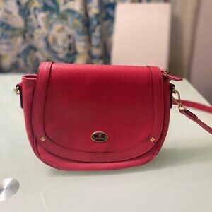 Vincis Bench  Cross Body Bag